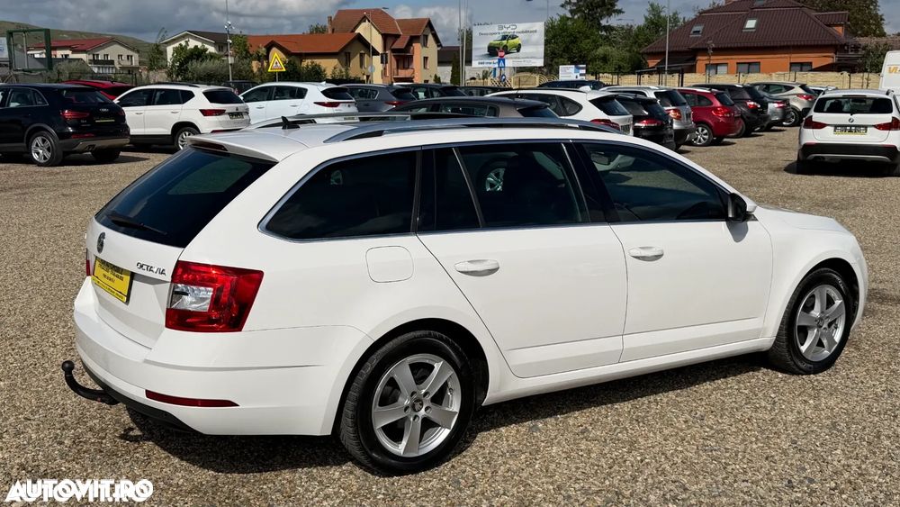 Skoda Octavia 1.6 TDI DSG Premium Edition - 12