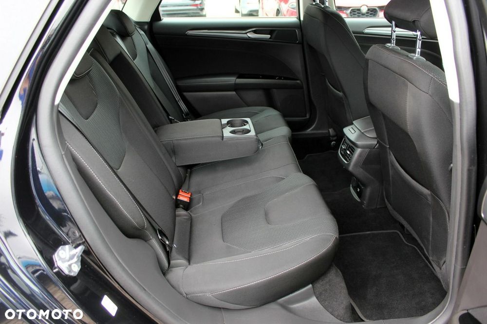 Ford Mondeo - 12