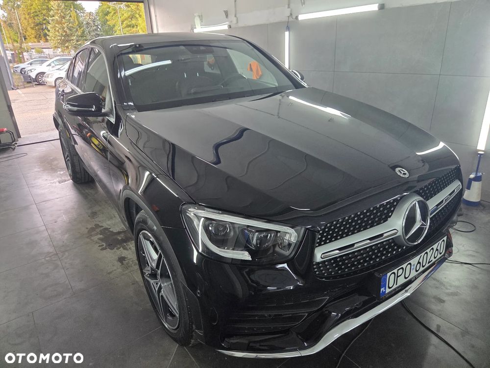 Mercedes-Benz GLC 300 4Matic 9G-TRONIC AMG Line - 15