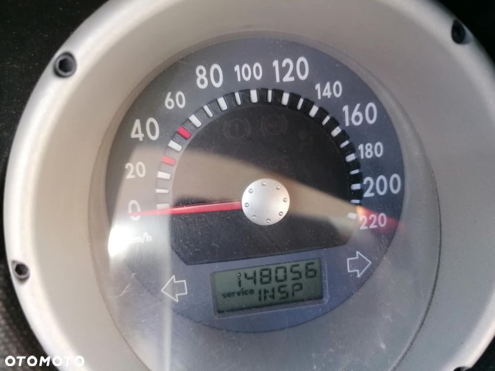 Volkswagen Polo 1.4 16V Comfortline - 9
