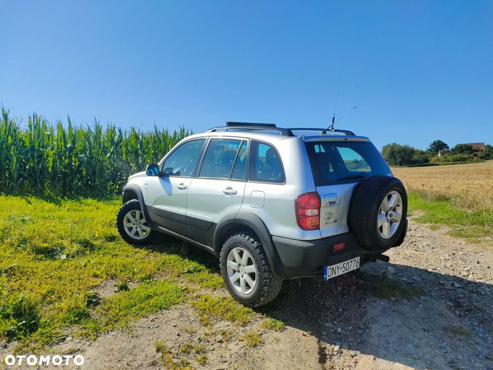 Toyota RAV4 2.0 D-4D 4x4 - 3