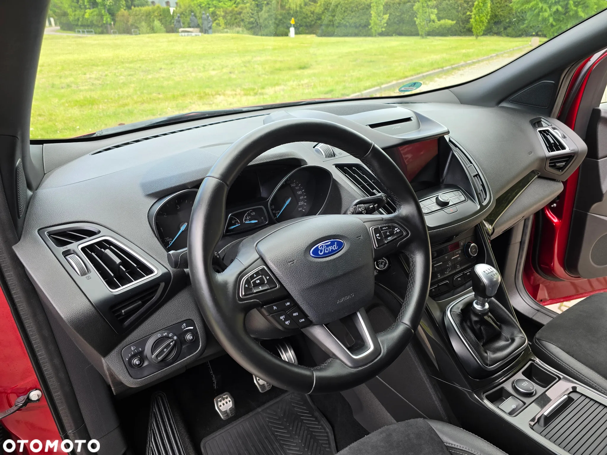 Ford Kuga 2.0 TDCi AWD ST-Line - 12