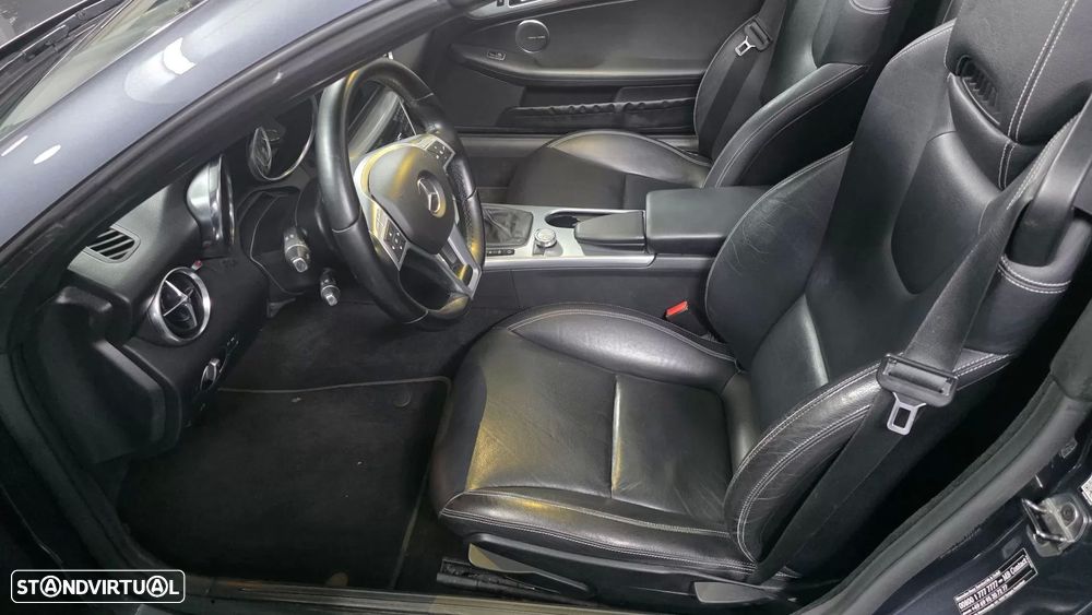 Mercedes-Benz SLK 250 (BlueEFFICIENCY) 7G-TRONIC - 8