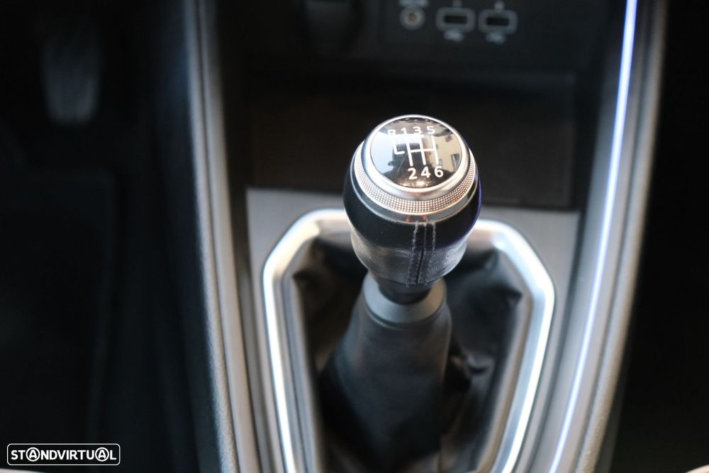 Renault Clio 1.0 TCe Techno - 18