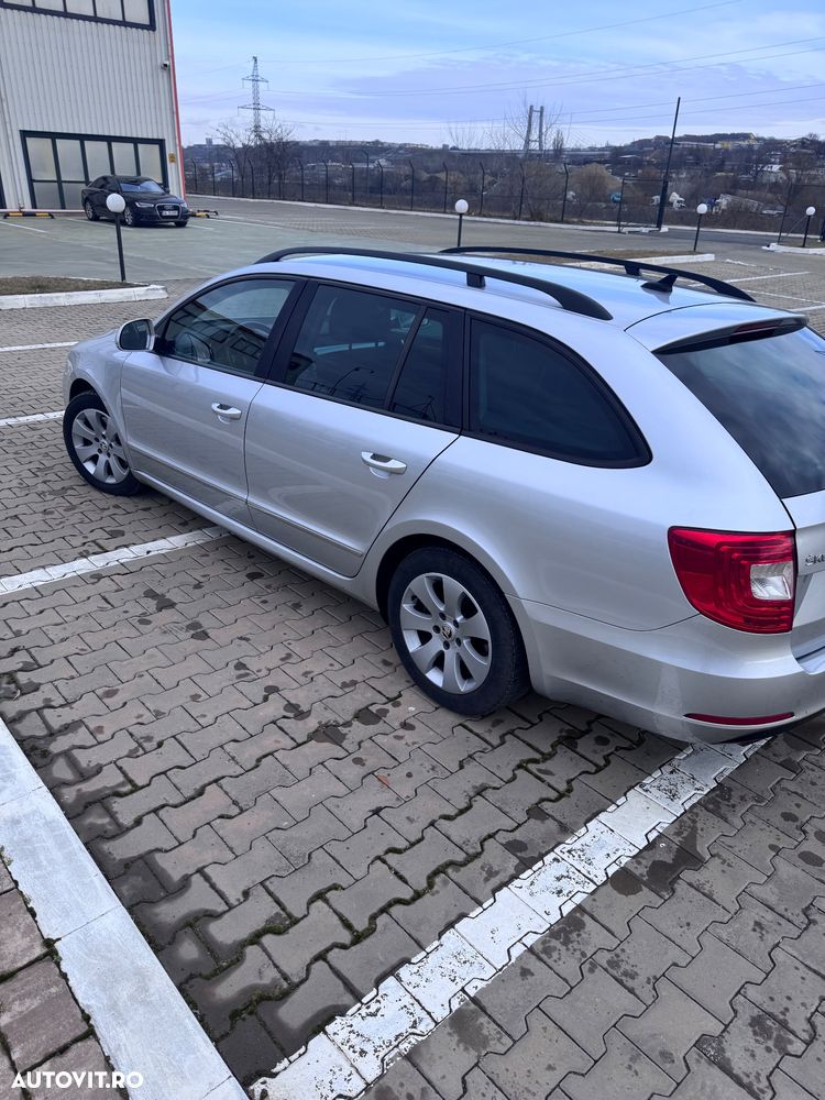 Skoda Superb 1.6 TDI GreenLine - 12