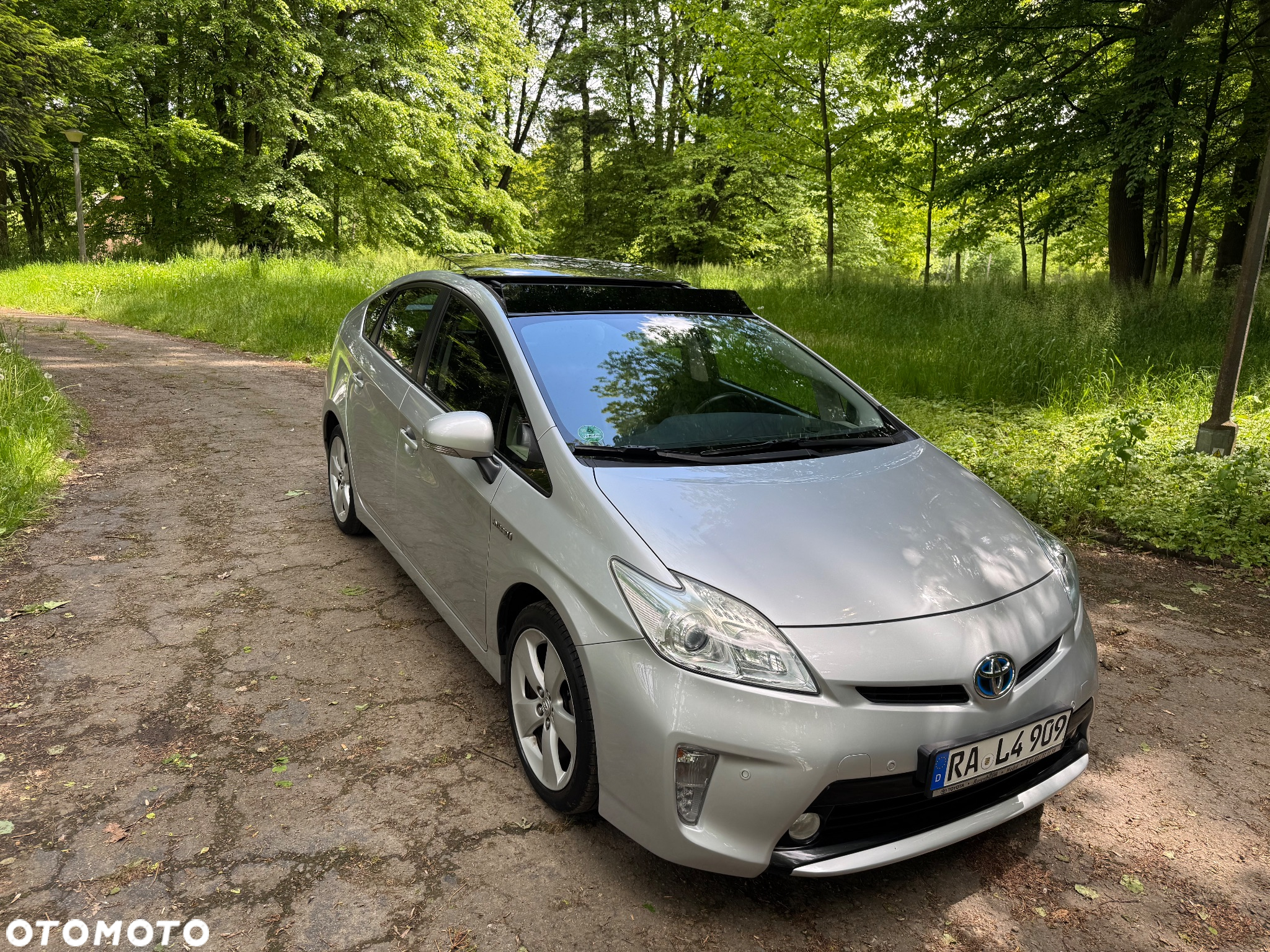 Toyota Prius 1.8 HSD Prestige - 19
