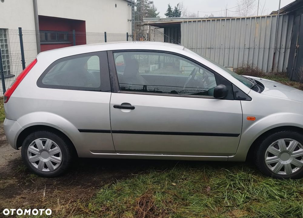 Ford Fiesta - 4