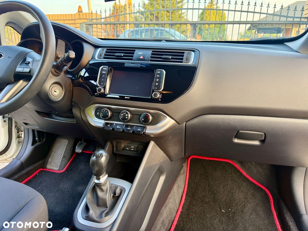 Kia Rio 1.1 crdi L - 22