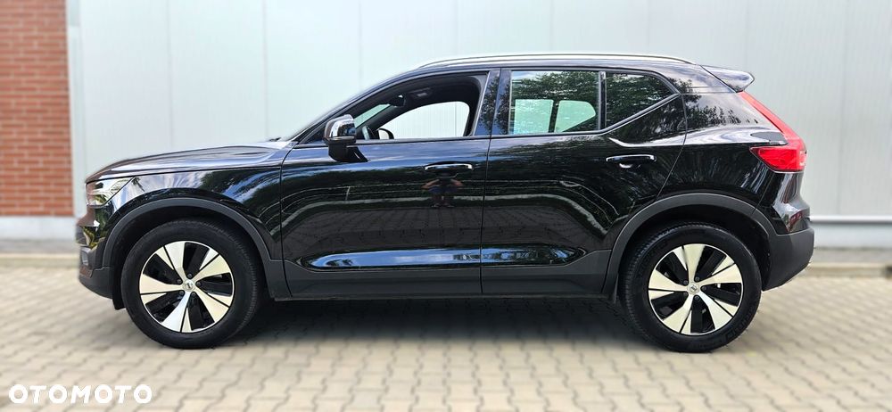 Volvo XC 40 T3 Momentum Pro - 4