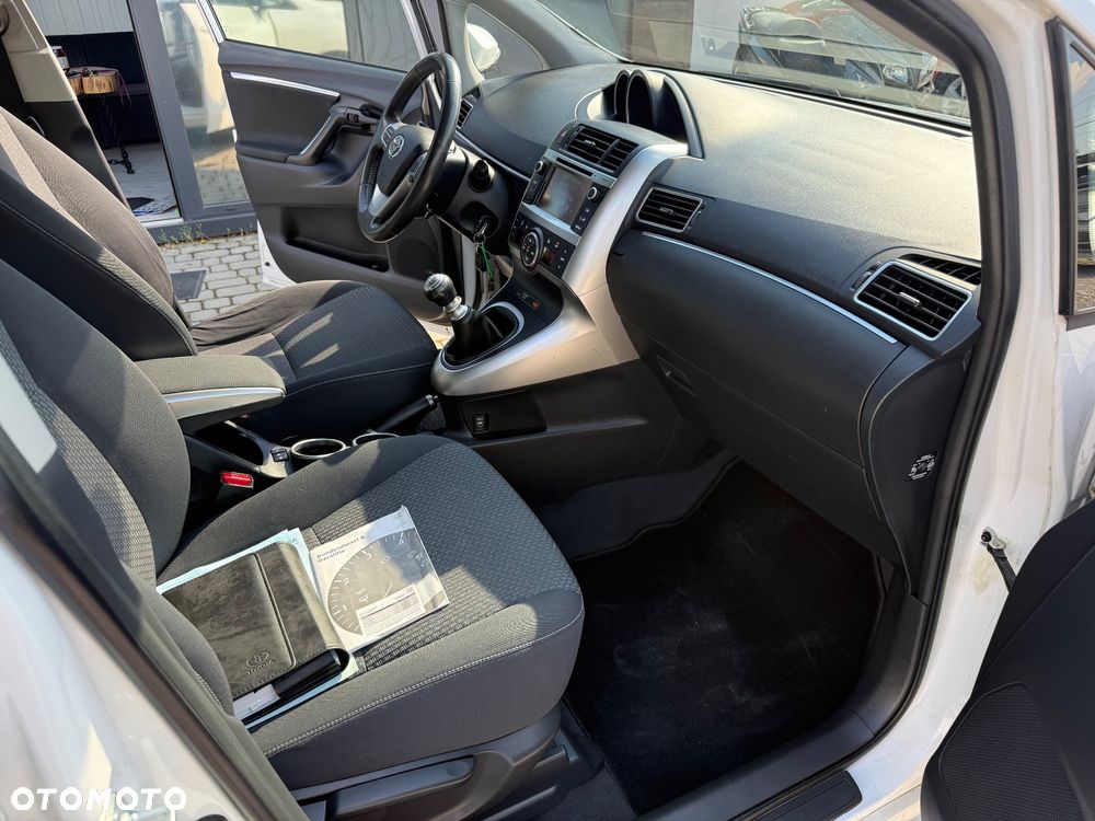 Toyota Verso 1.8 5-Sitzer Executive - 22