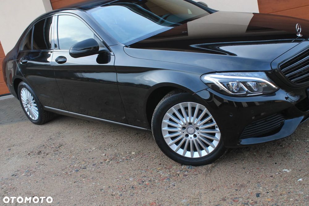 Mercedes-Benz Klasa C 200 4-Matic 9G-TRONIC - 29