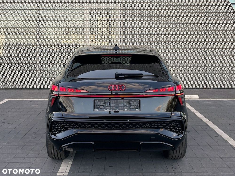 Audi Q3 Sportback - 9