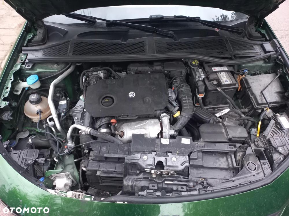 Peugeot 308 1.5 BlueHDi Allure S&S EAT6 - 10