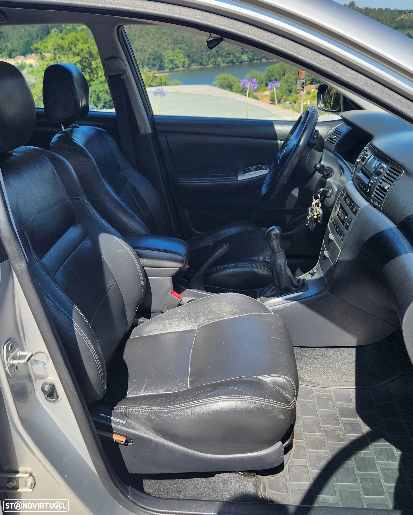 Toyota Corolla 1.4 Terra AC - 14