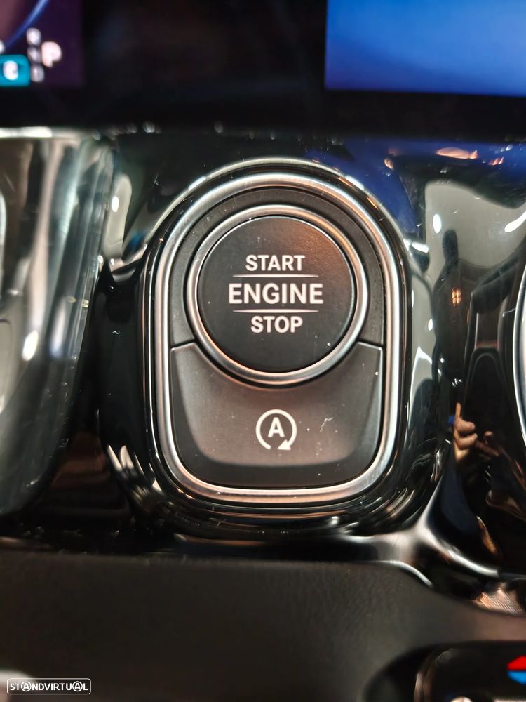 Mercedes-Benz GLA 200 Progressive - 21