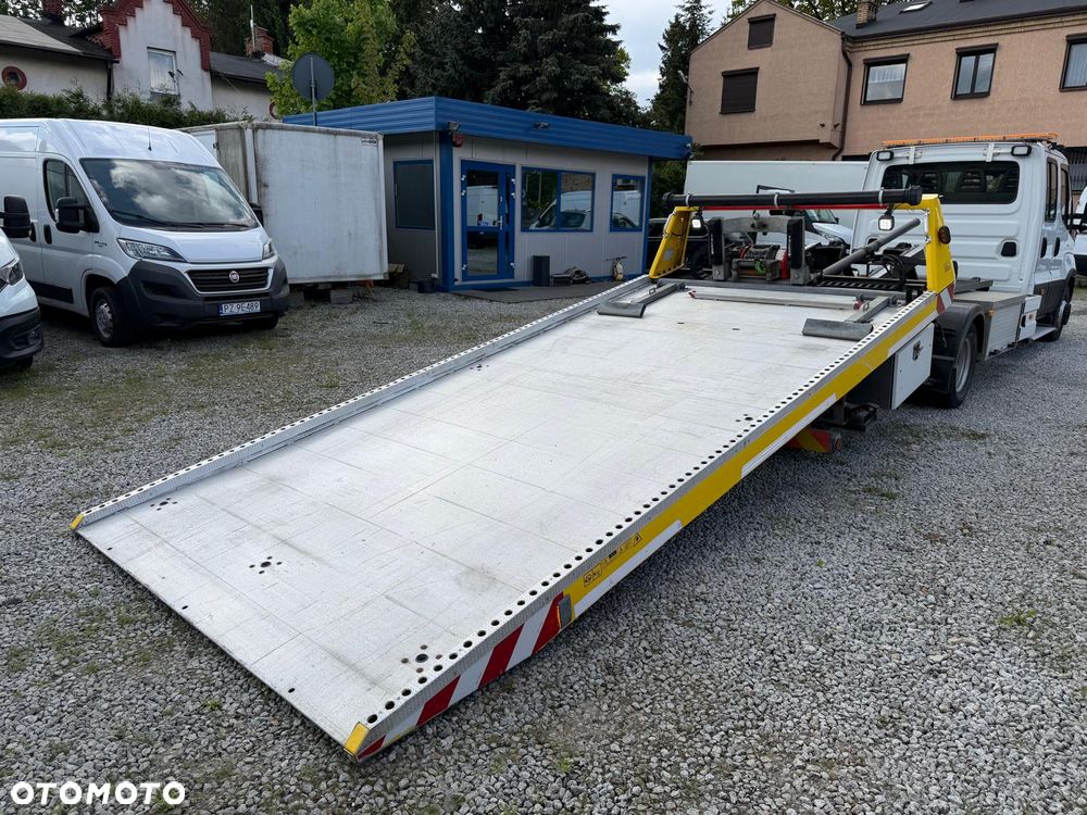Iveco Daily 70C18 Pomoc drogowa Laweta 2017r - 11