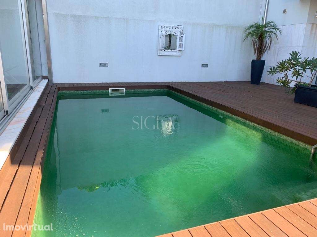 Moradia em Miramar com Piscina - Grande imagem: 3/36