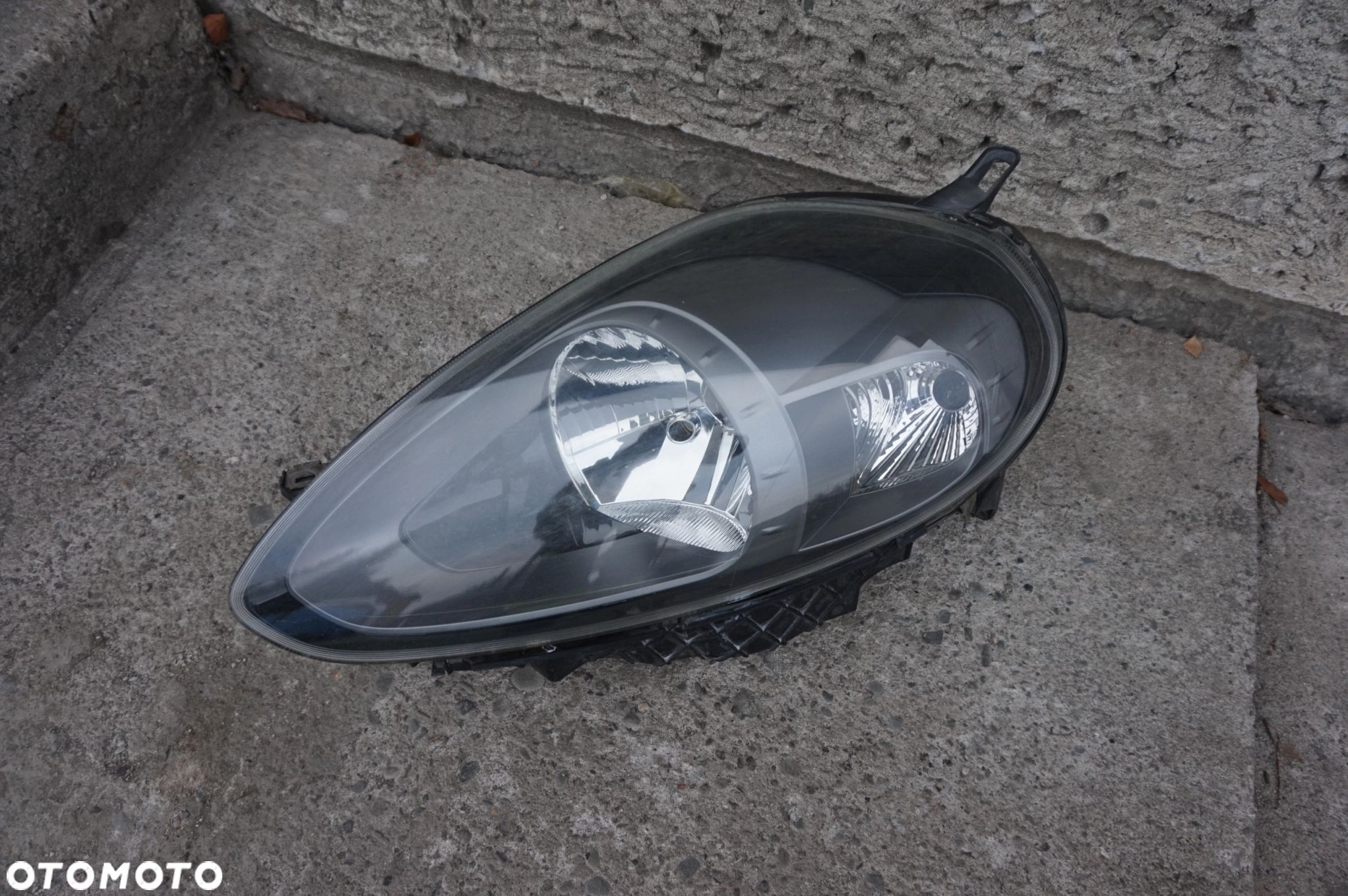 LAMPA PRZEDNIA LEWA GRANDE PUNTO EVO - 1