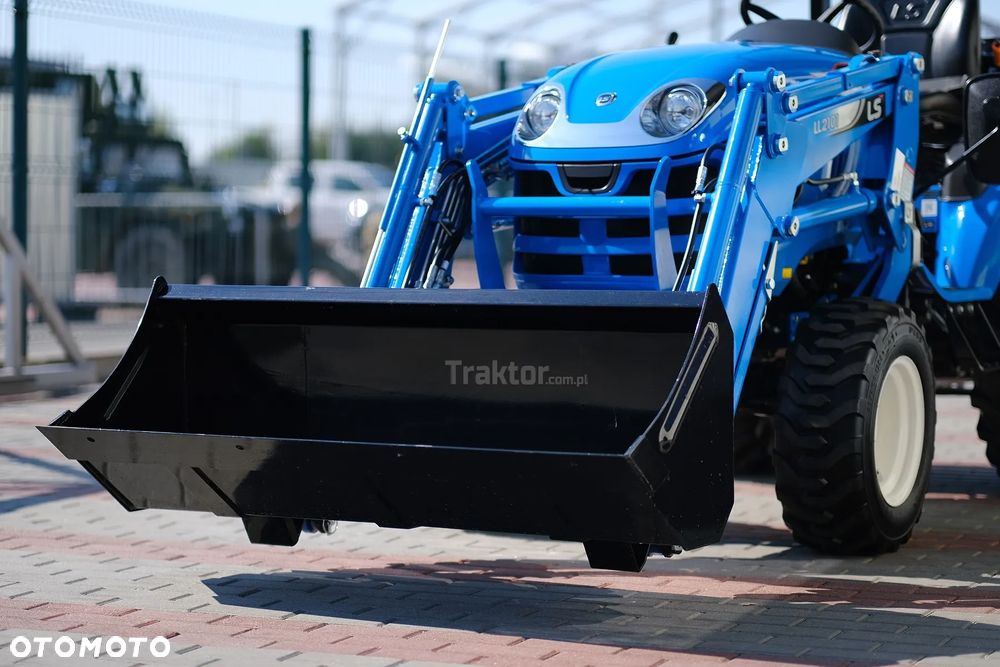 LS Traktor XJ25 - 17