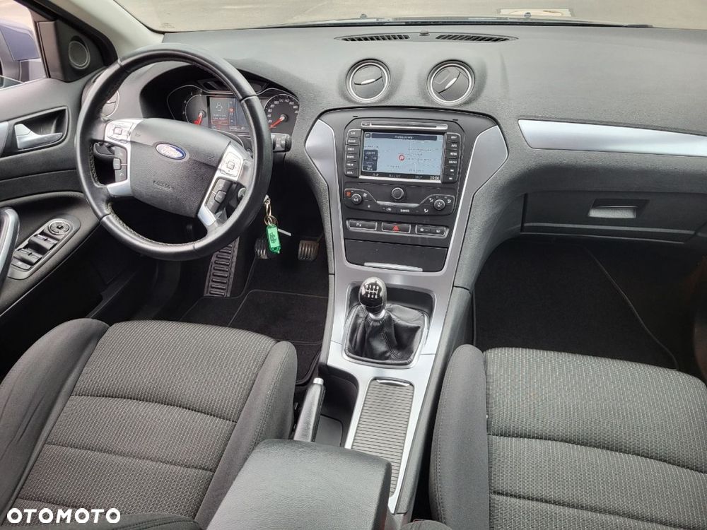 Ford Mondeo - 8