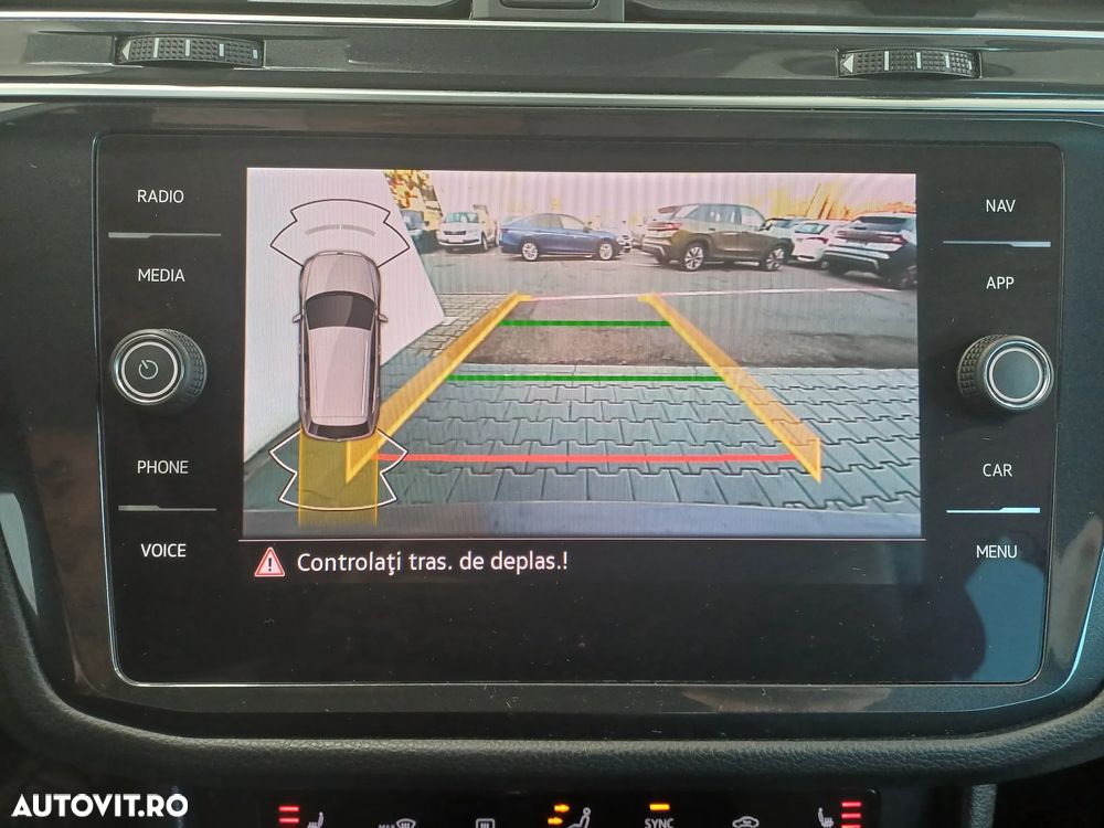 Volkswagen Tiguan 2.0 TDI SCR DSG 4Motion Life - 31