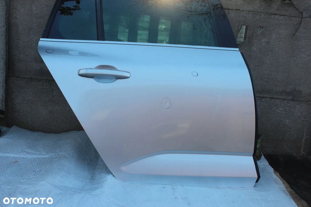 DRZWI TYLNE PRAWE RENAULT MEGANE IV KOMBI TED69 D69 2016 - 2