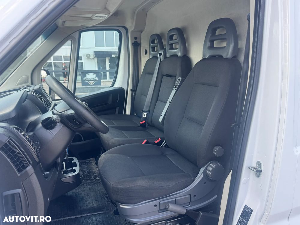 Fiat Ducato 35 Furgon L3H3 2.2 MultiJet - 17
