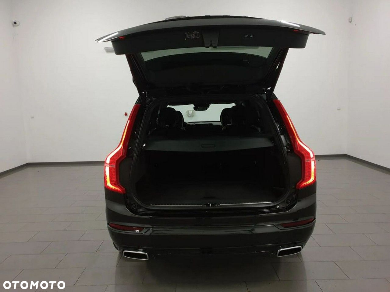 Volvo XC 90 D5 AWD R-Design - 5