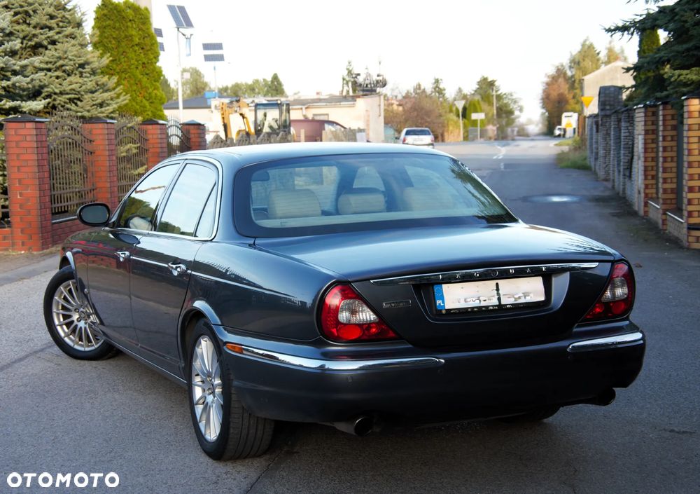 Jaguar XJ XJ6 2.7 D Executive - 18
