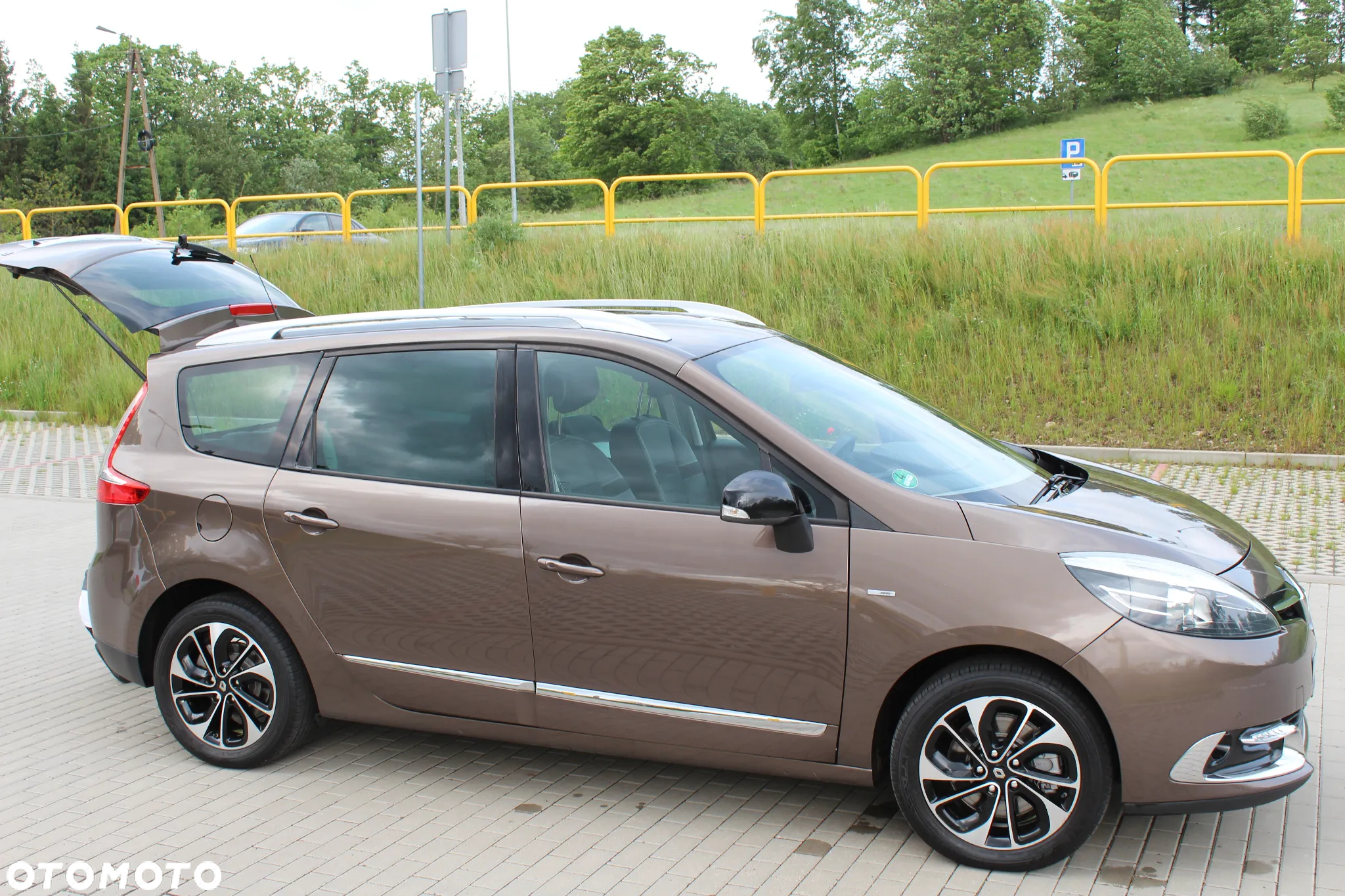 Renault Grand Scenic dCi 160 FAP Bose Edition - 5