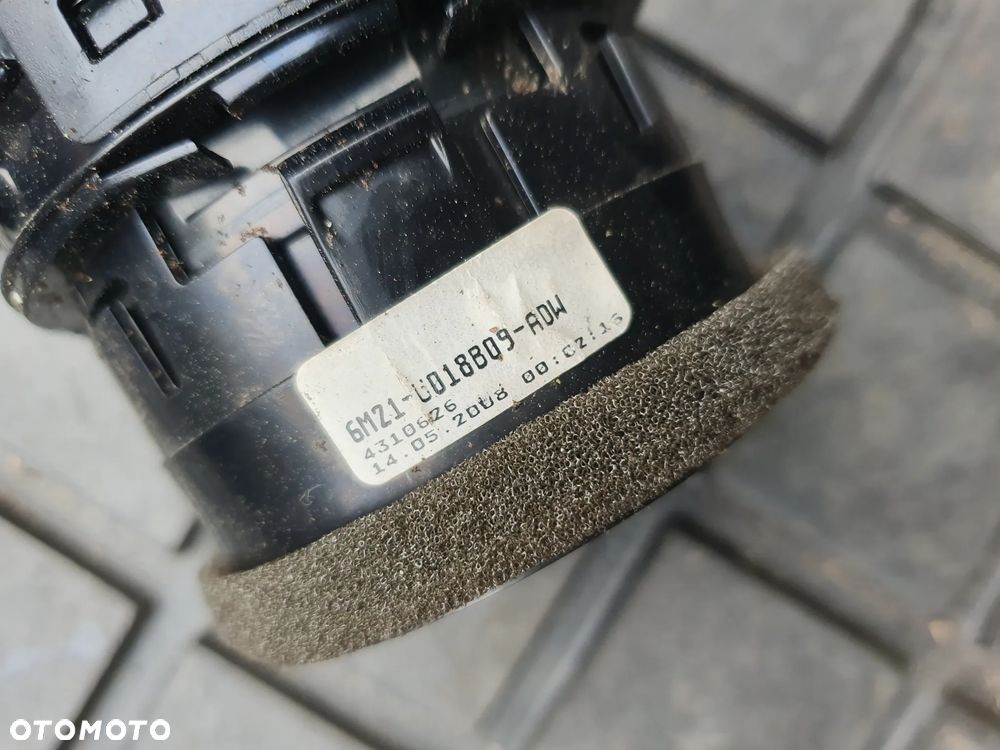 FORD MONDEO MK IV 4 KRATKA NAWIEWU BOCZNA 6M21U018B09ADW  PODANA CENA ZA 2 SZT - 2