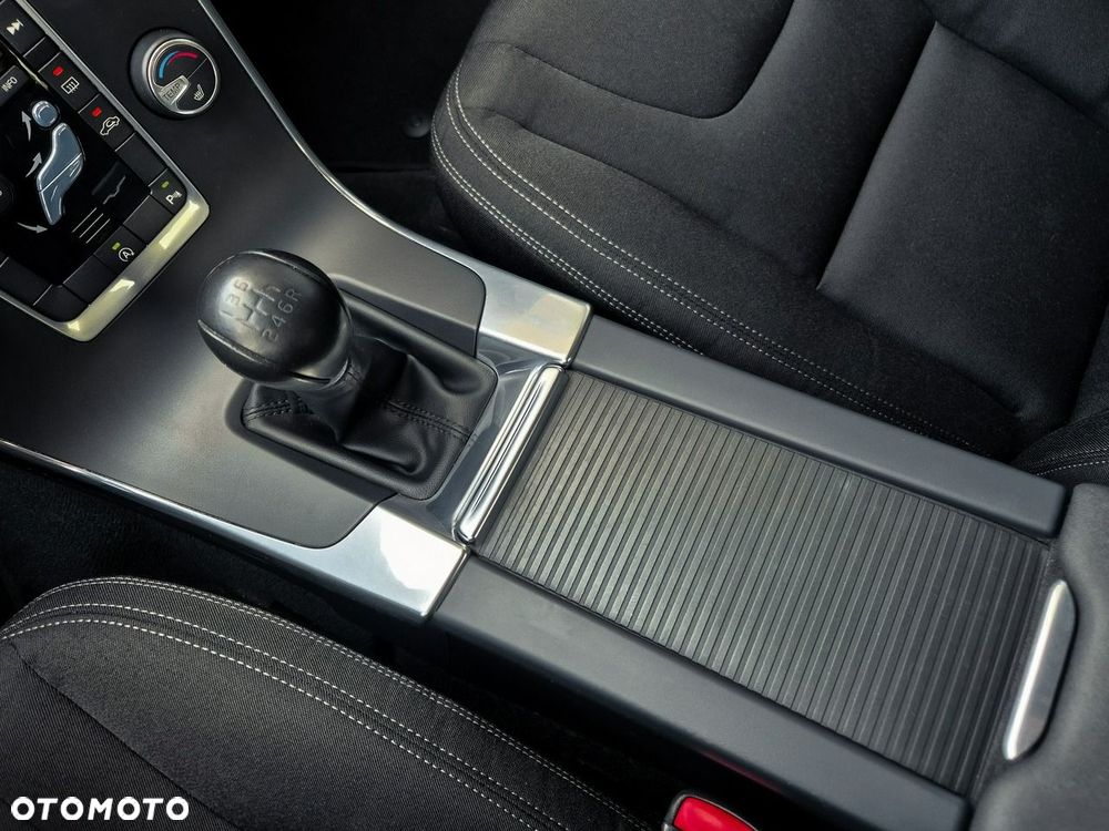 Volvo S60 D3 Momentum - 20