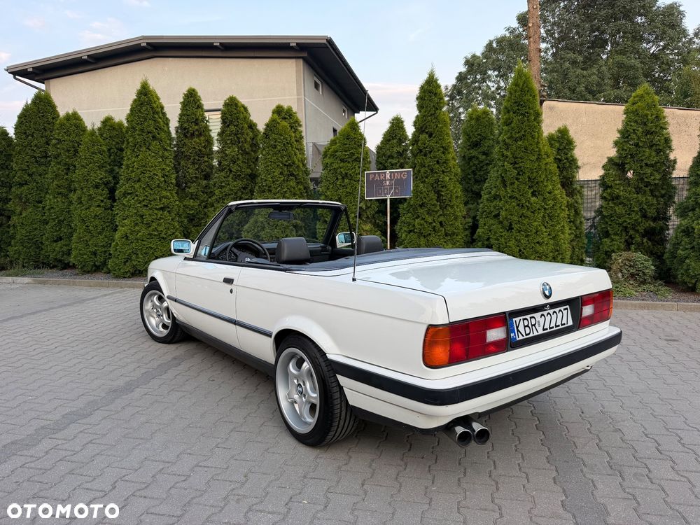 BMW Seria 3 320i - 4