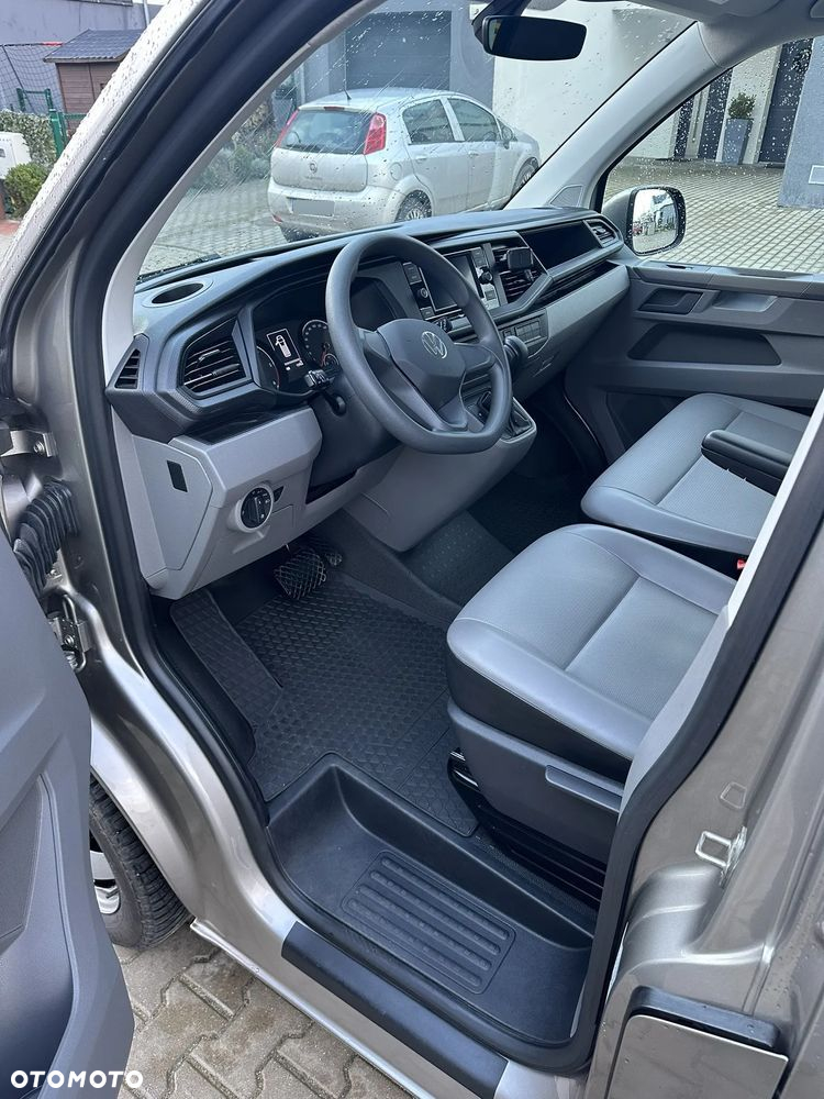 Volkswagen Caravelle 6.1 2.0 TDI L2 Trendline DSG - 12