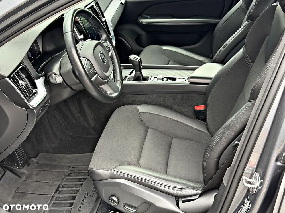 Volvo V60 D4 Drive-E Dynamic Edition (Momentum) - 18