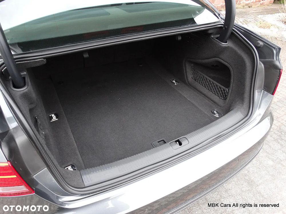 Audi A4 Limousine - 39