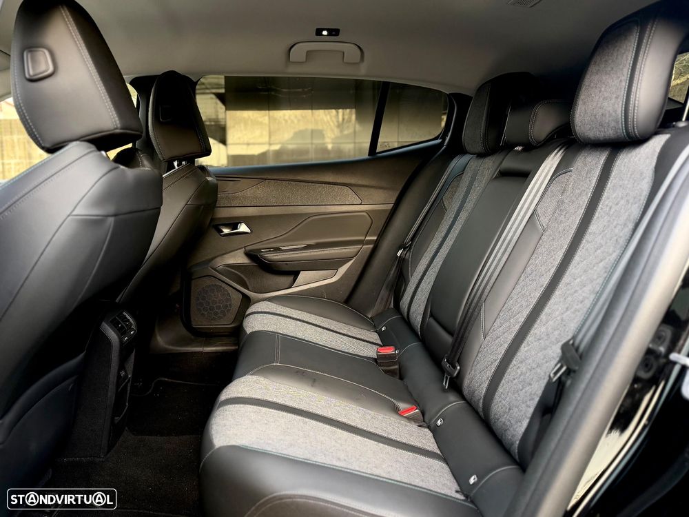 Peugeot 408 1.2 PureTech Allure Pack EAT8 - 7