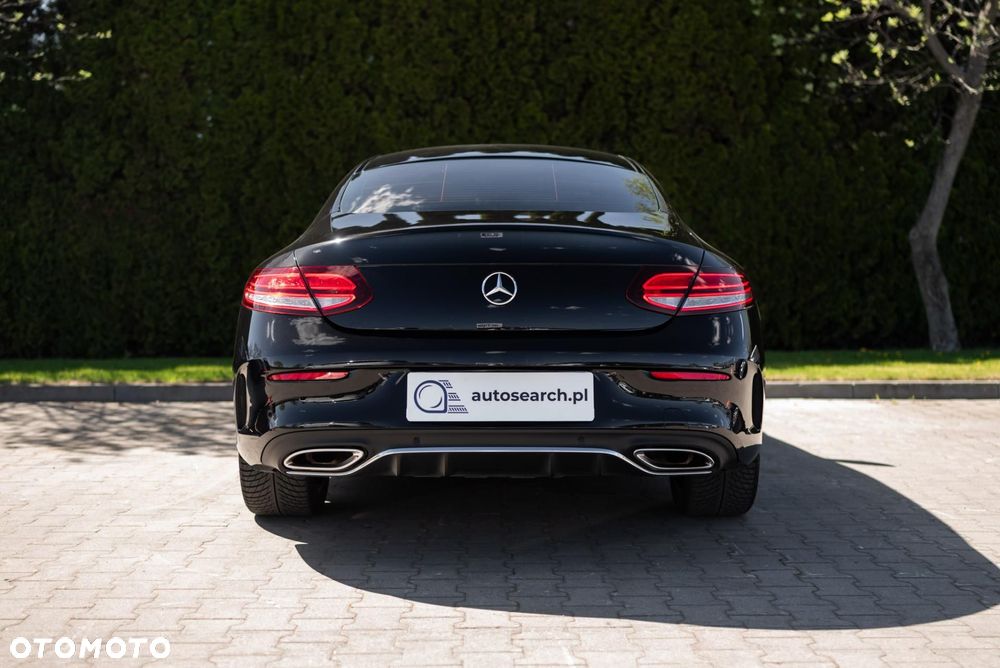 Mercedes-Benz Klasa C 300 9G-TRONIC - 6