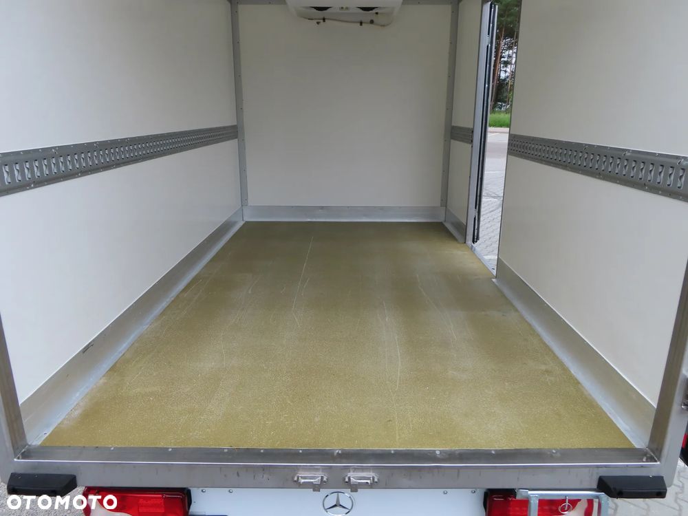 Mercedes-Benz Sprinter 314 CDI 2.2 CDI 143 KM Chłodnia -32 st.C Agregat Thermo King V300 MAX Izoterma 7 E.Palet 3612 mm LAMAR Boczne Drzwi Rozstaw Osi 3665 mm WZMACNIANY - 24