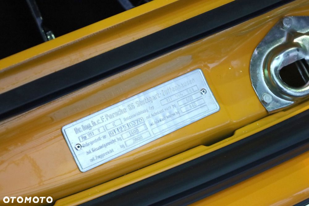 Porsche 911 - 25