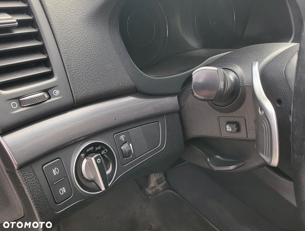 Hyundai i40 1.7 CRDi Premium - 17