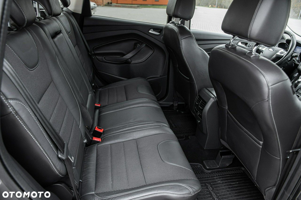 Ford Kuga - 8