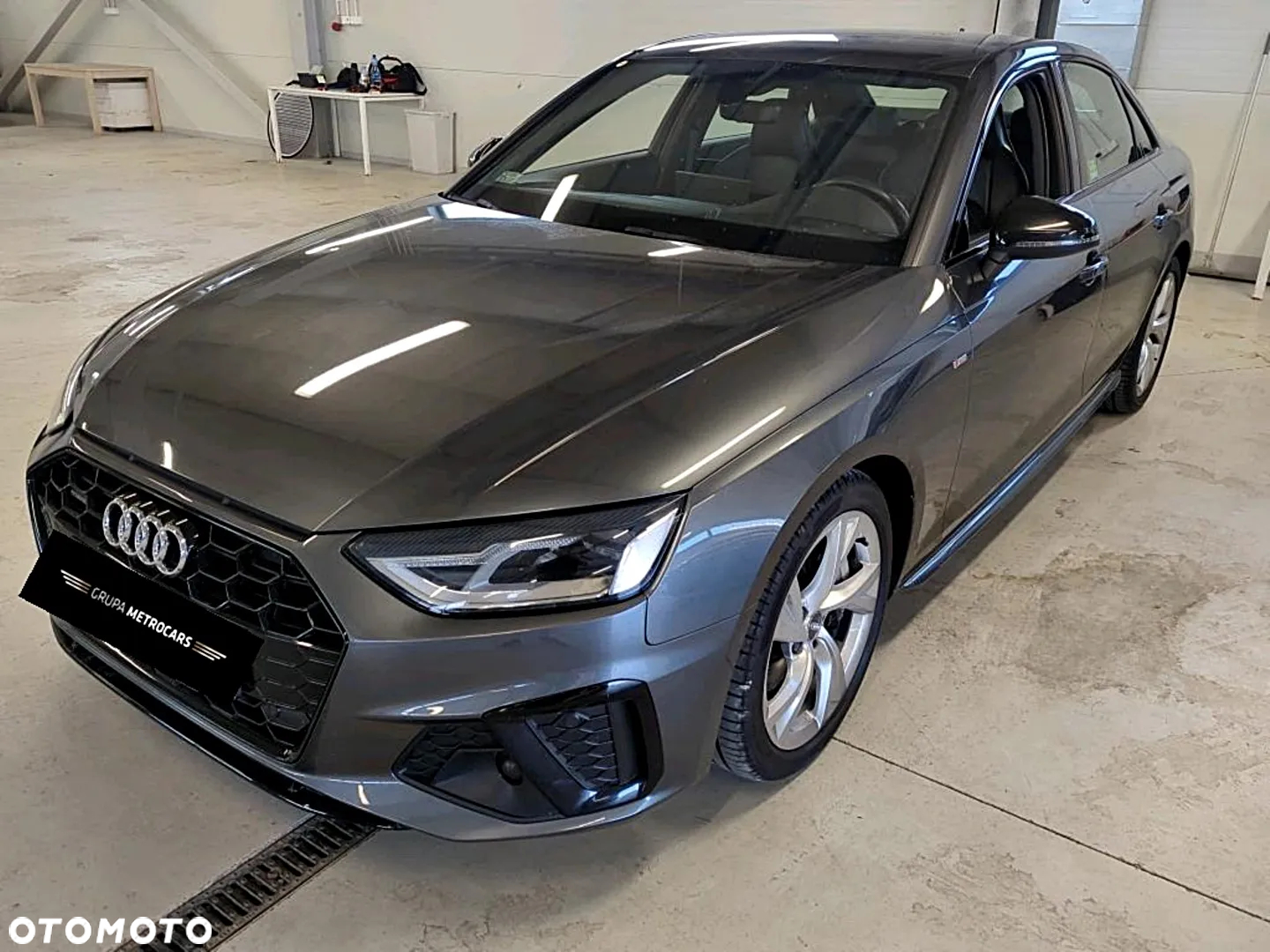 Audi A4 ver-45-tfsi-quattro-s-tronic-s-line - 3