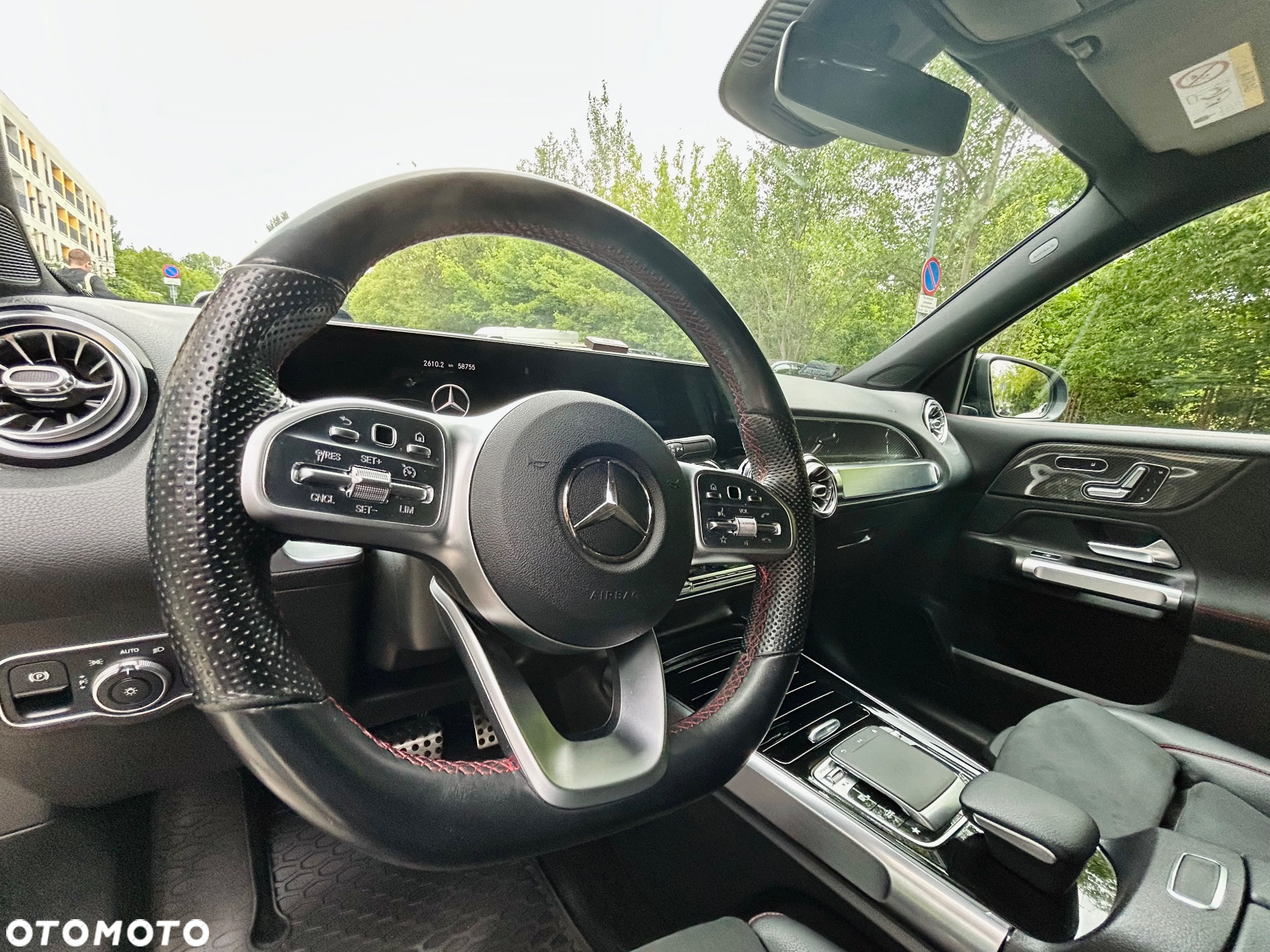 Mercedes-Benz GLB 250 4-Matic AMG Line 8G-DCT - 13