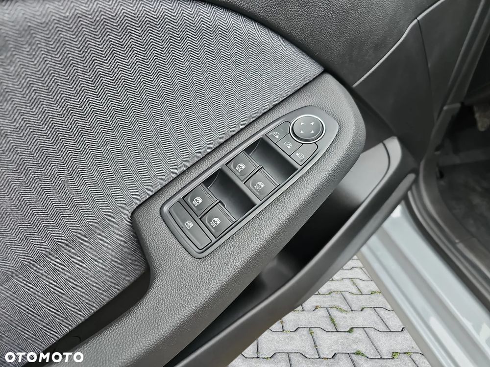 Renault Clio TCe 90 TECHNO - 26