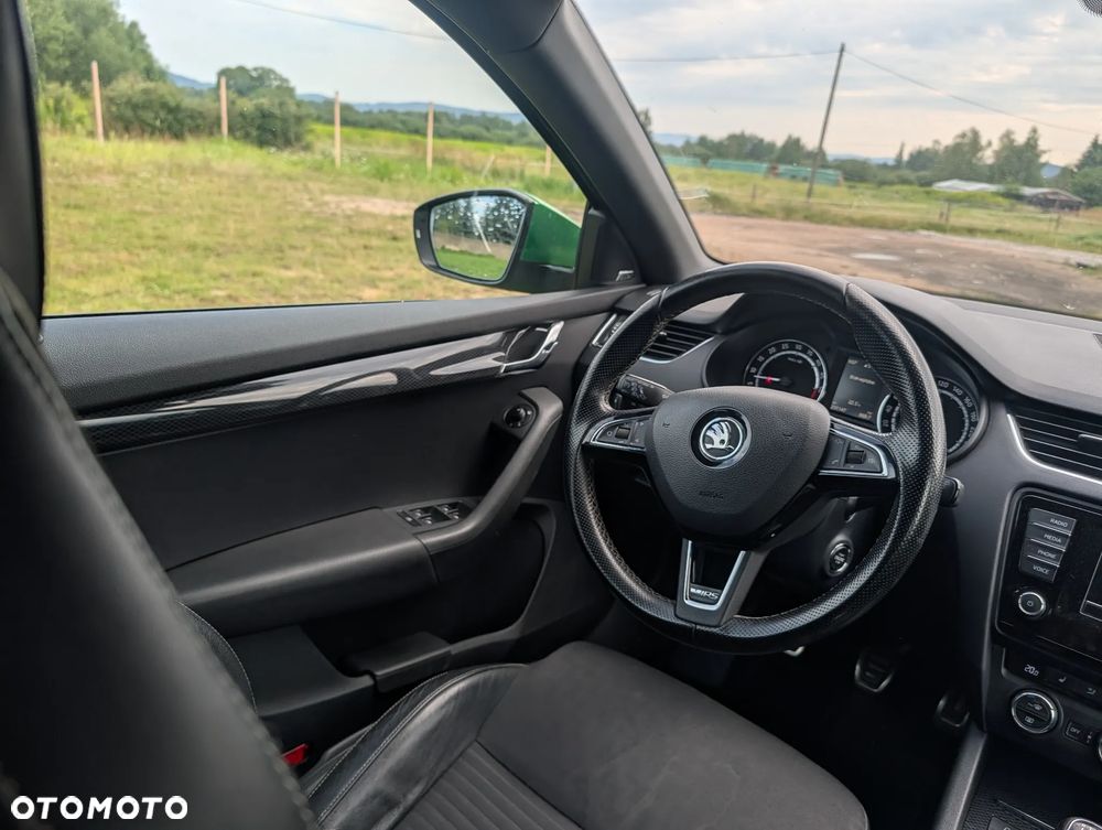 Skoda Octavia 2.0 TDI RS - 10