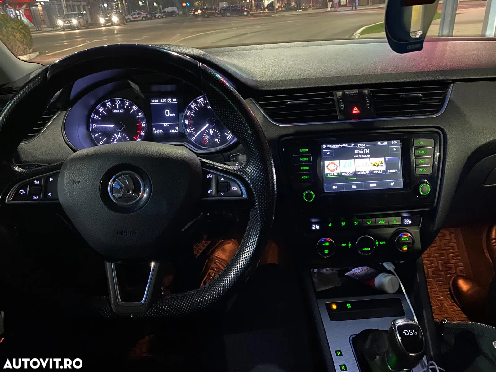Skoda Octavia 2.0 TDI DSG Style - 19
