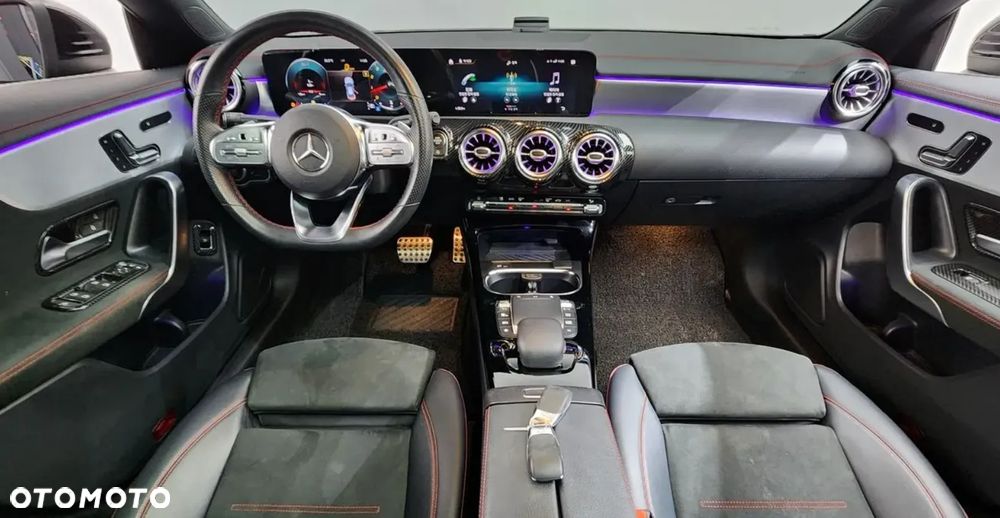 Mercedes-Benz CLA 250 4-Matic Progressive 7G-DCT - 7