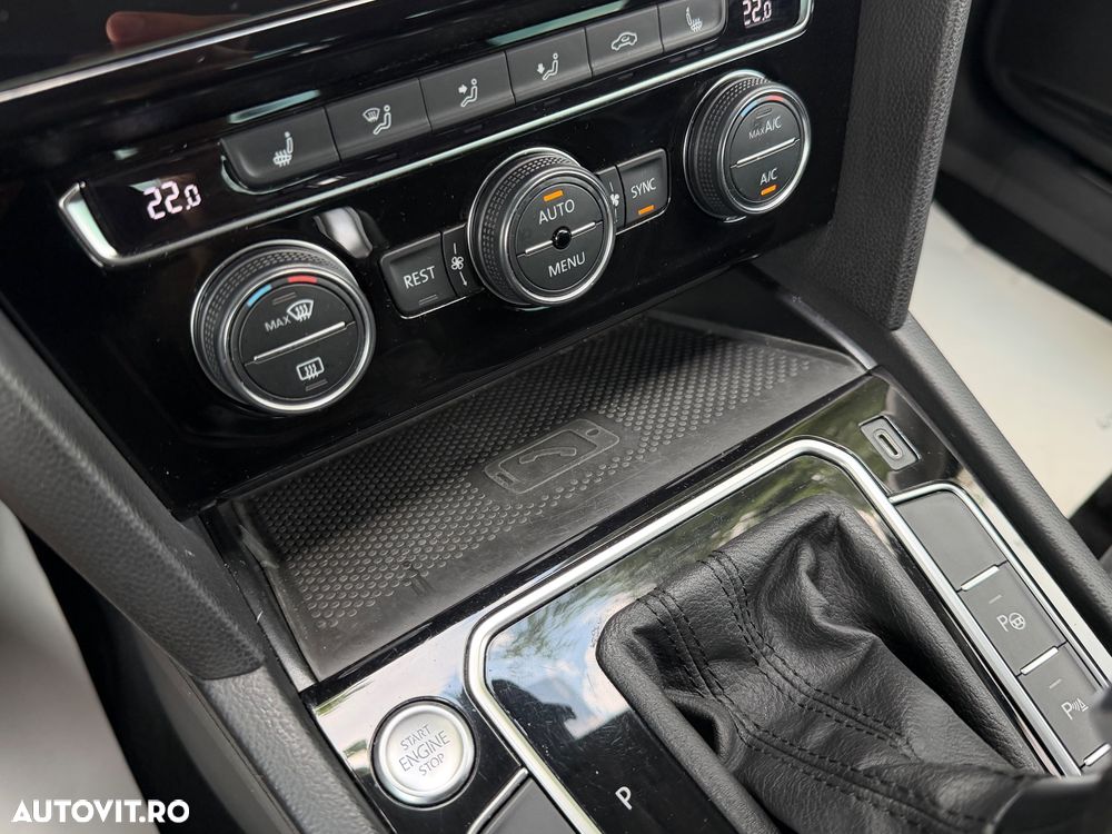 Volkswagen Passat 2.0 TDI DSG Highline - 17