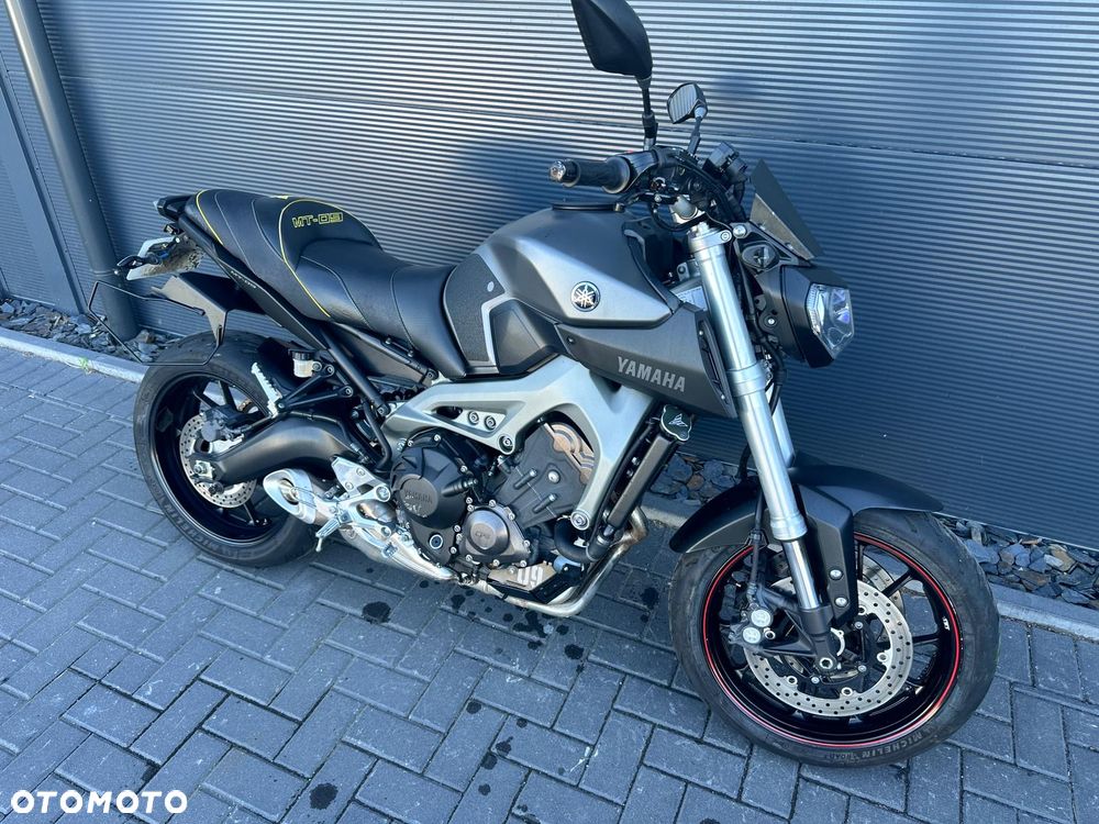 Yamaha MT - 6